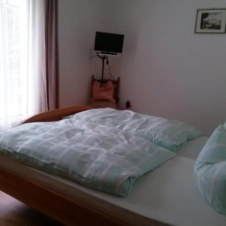 Prinz Eitel Nocleg ze śniadaniem 3*