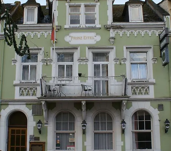 לינה וארוחת בוקר Prinz Eitel